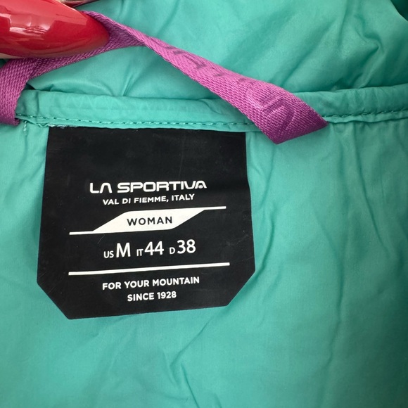 La Sportiva Womens Vibrant Purple and Navy Puffer Jacket - Picture 3 of 4